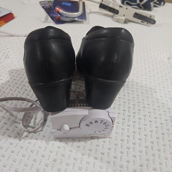 Clarks Shoes Womens Size 12 Black Slip On Comfort Leather Loafers - Picture 5 of 10